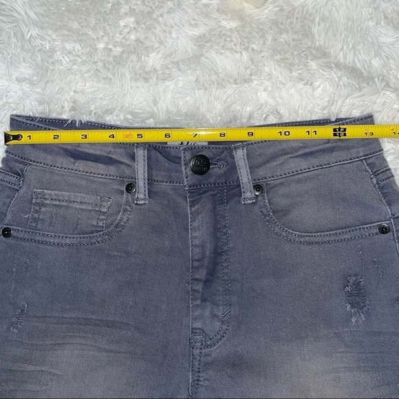 Tokyo Darling jean shorts Women’s super high rise size 4 cut off distress‎ raw - Picture 9 of 9